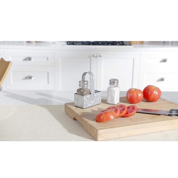 Salt and Pepper Shaker Set with metal caddy padded - Picture 6 of 6